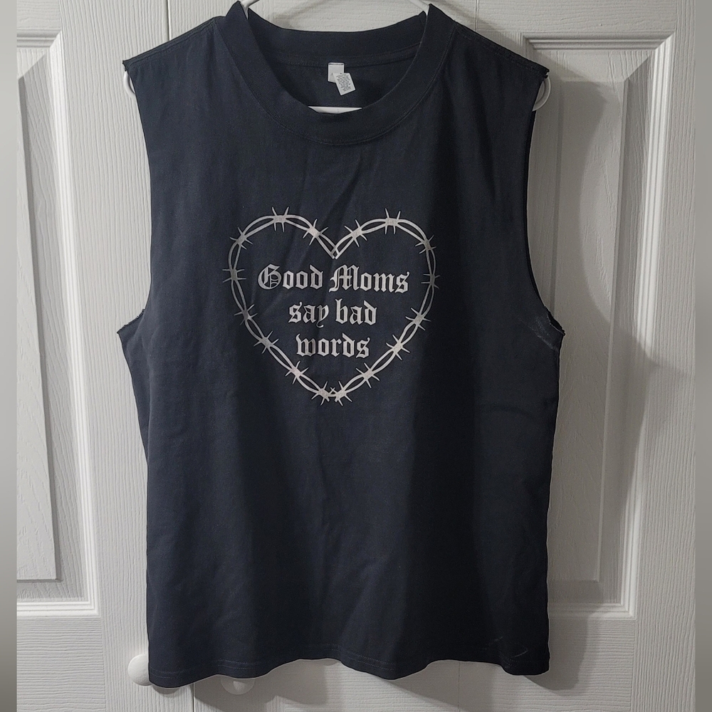 NINE LINE Graphic Muscle TEE Heart Barbed Wire Print MOM SHIRT LARGE